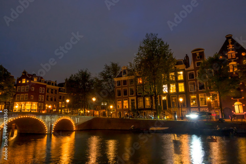 Night Lights on the Amsterdam Canal © goodman_ekim