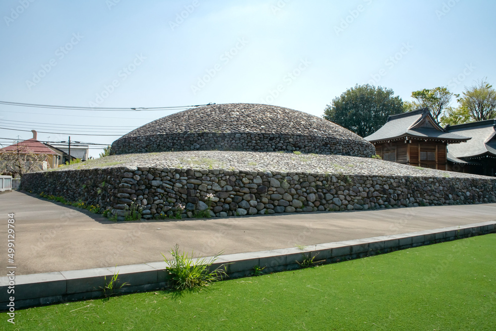 武蔵府中熊野神社古墳 Photos Adobe Stock