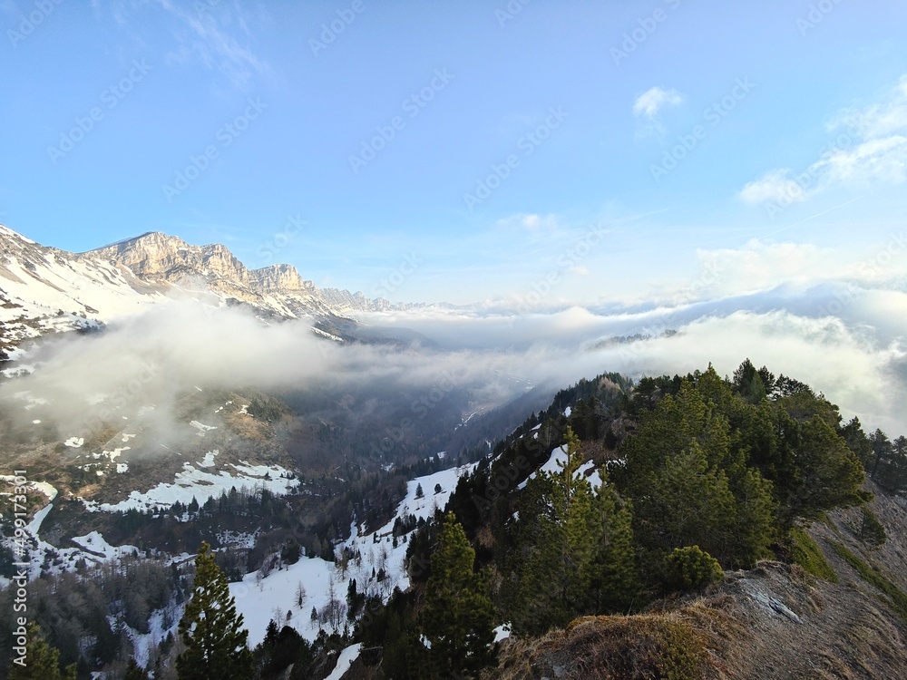 Chaine du Vercors depuis le Grand Brisou Chaine du Vercors depuis le Grand Brisou