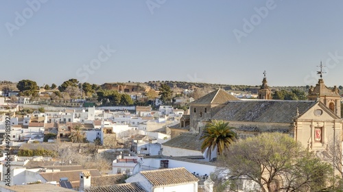vue des rues de la ville d'Osuna près de Séville en Andalousie photo
