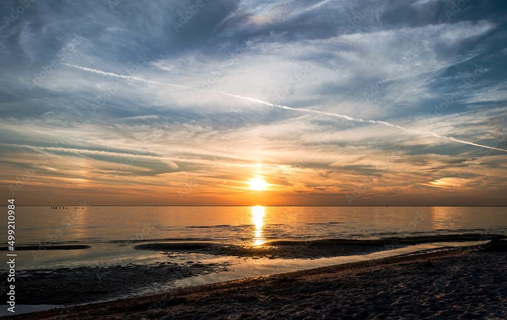 Obraz premium Louisiana Sun Dog over Lake Pontchartrain