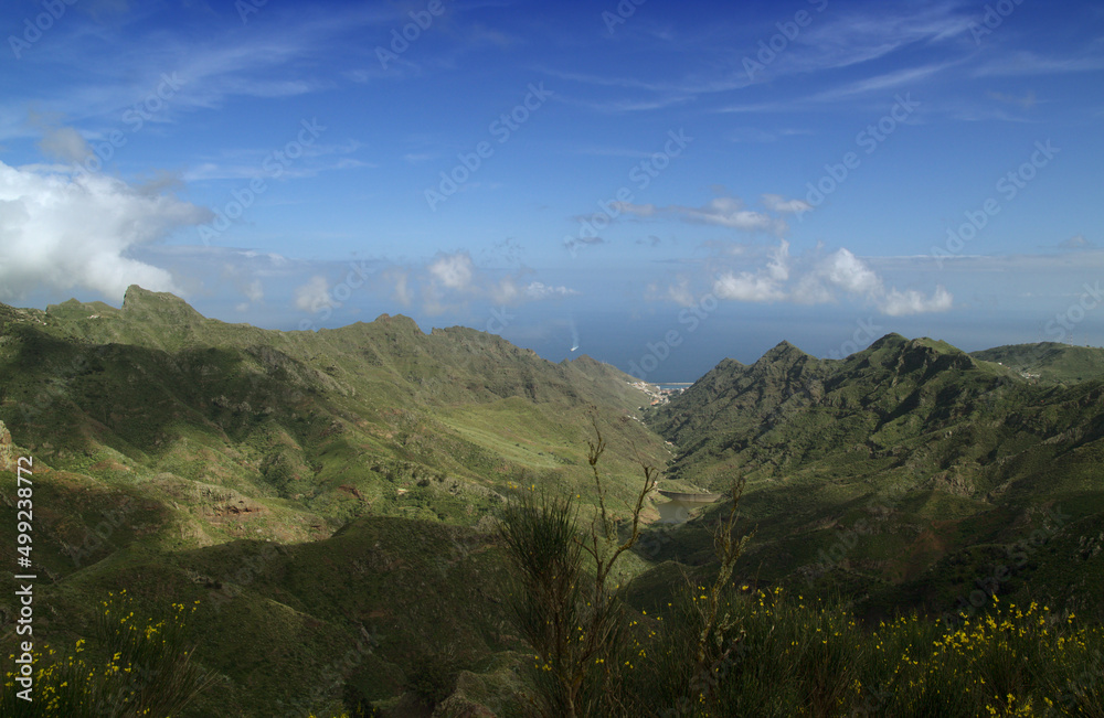 Fototapeta premium Tenerife, landscape of the north east part of the island from around Mirador De Jardina viewpoint 