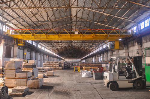 Foto Warehouse with materials for the production of refractory materials
