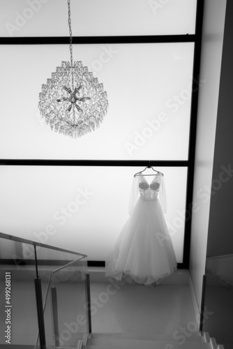 Murais de parede bridal gown and accessories for wedding