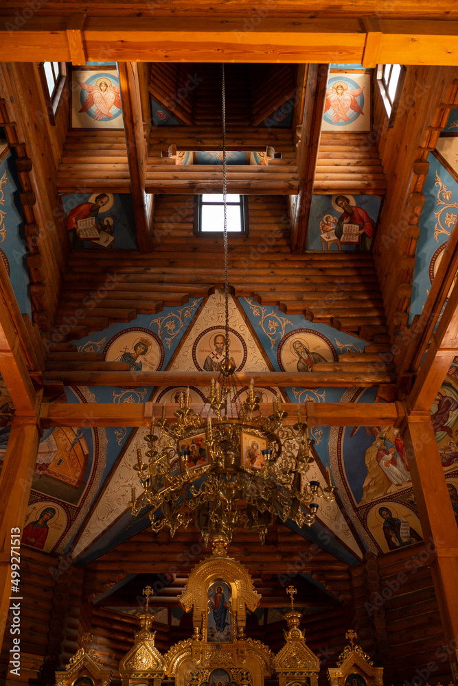 Obraz premium The atmosphere inside the Orthodox church. Concept: religion, travel, architecture