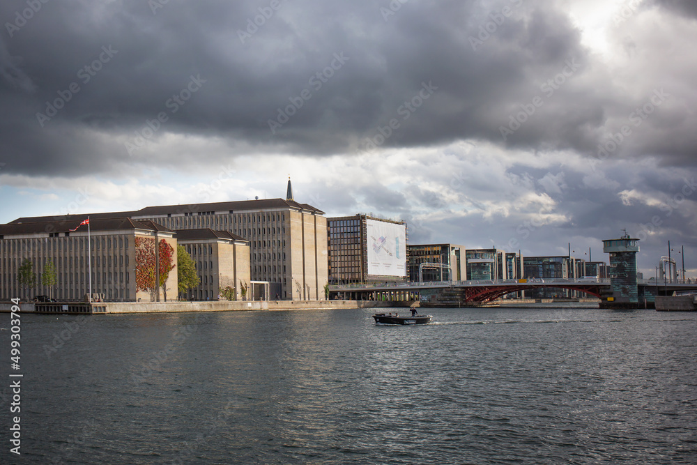 Obraz premium Modern building at Islands Brygge district in Copenhagen