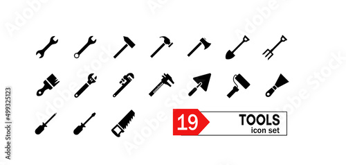 Narzędzia budowlane - zestaw 19 ikon, klucz, młotek, siekiera, łopata, widły pędzel, grabie, kielnia, wałek, śrubokręt, szpachelka , piła