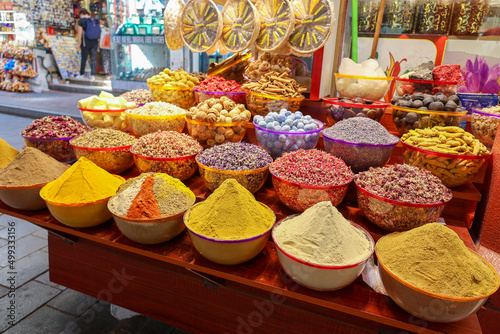 Bild auf Leinwand Traditional spices market