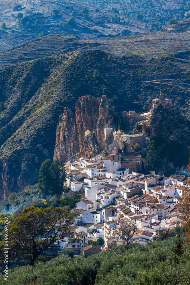 Blick auf Castril, einer andalusischen Kleinstadt in der Region Granada