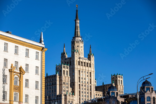 Residential building on Kotelnicheskaya embankment