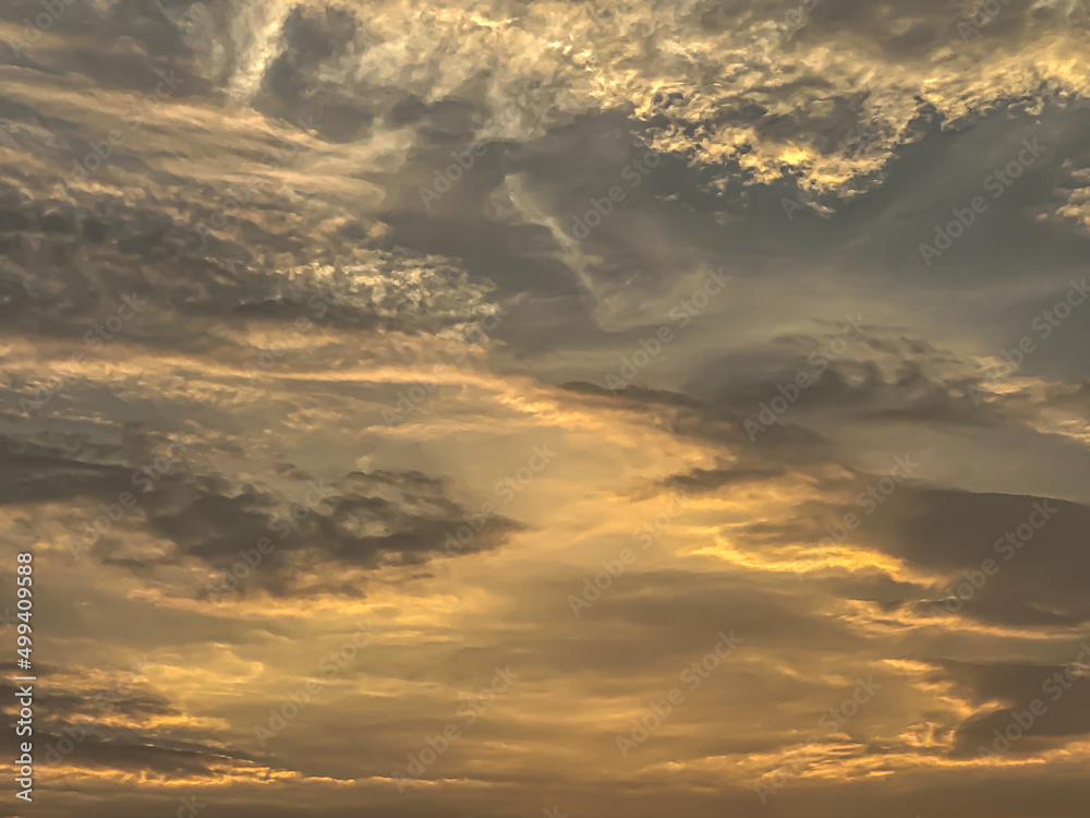 Obraz premium abstract cloudy background, beautiful natural streaks of sky and clouds, beautiful natural landscape