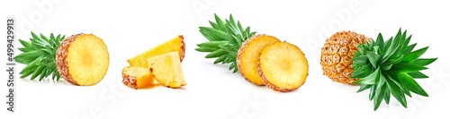 Photo Fresh organic pineapple with leaves isolated on white background