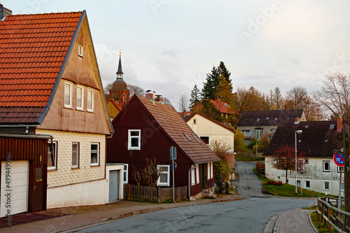 Harz Hohegeiße Wohnhäuser an der Kreuzung Lange Straße Auf dem Berge