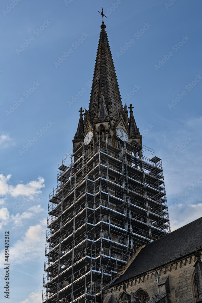 Restauration du clocher XIXe siècle de l'église Notre-Dame, à Joinville (Haute-Marne)
