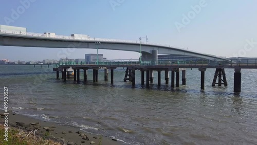 Wallpaper Mural 多摩川の河口に架かる多摩川スカイブリッジ Torontodigital.ca