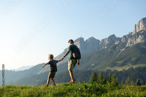 Canvas Print Family time in mountains