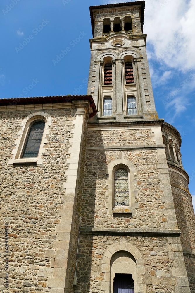 Le clocher de l’église de la Trinité à Clisson