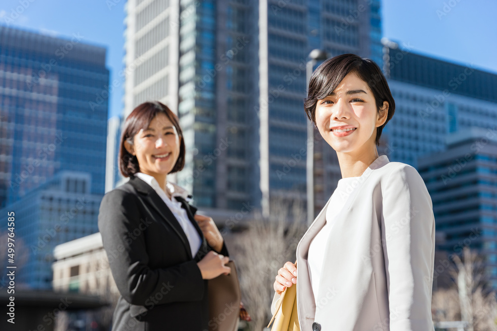 働く女性のイメージ（ビジネスイメージ）