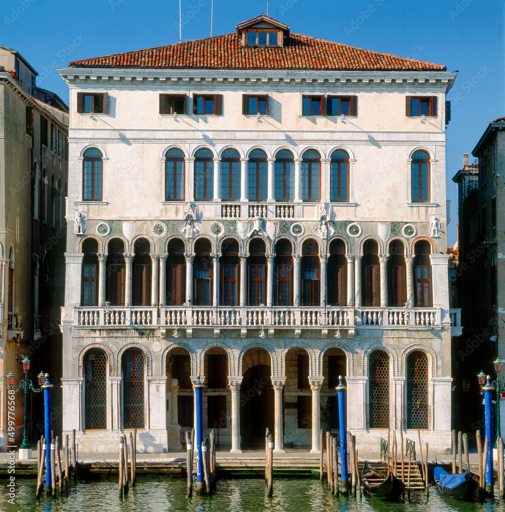 Venezia. Ca' Loredan. Town hall. Façade on Grand Canal