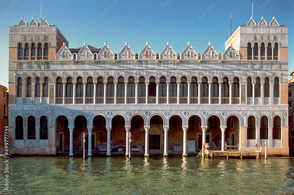 Venezia. Facciata del Fondego dei Turchi