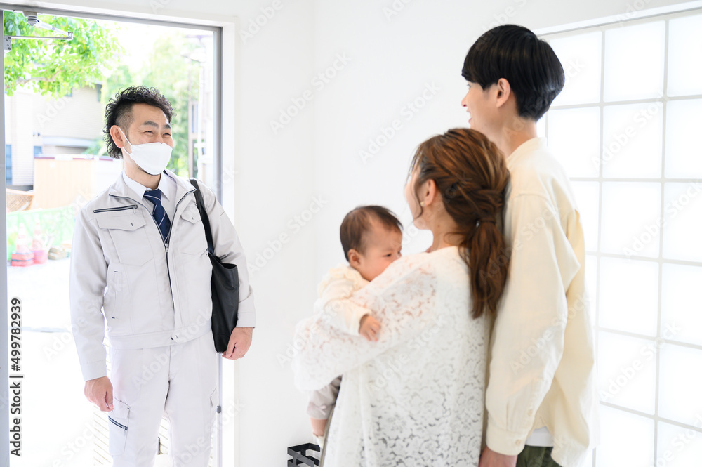 Fototapeta premium Door-to-door sales person