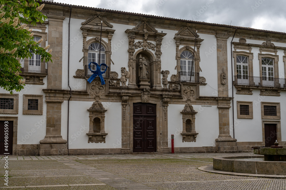 Fototapeta premium historic house fronts on the Praca de Sao Tiago square in the historic city center