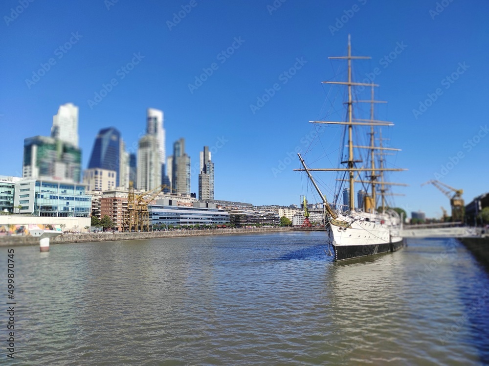 Puerto Madero, Buenos-Aires, Argentine
Quartier des affaires et bateaux Puerto Madero, Buenos-Aires, Argentine
Quartier des affaires et bateaux