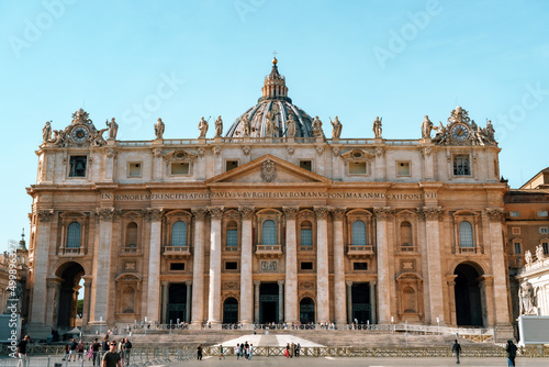 Photos Exterior of the ancient church of Saint Peter in the Vatican