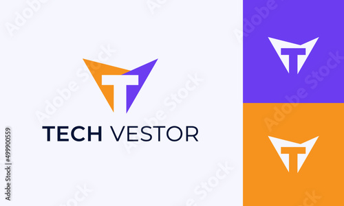V and T letter modern minimalist Logo Design