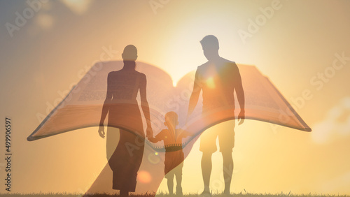 Fotografia Family religious belief and faith