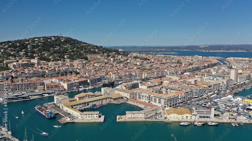 Port de Sète sur la Méditerranée dans le sud de la France Port de Sète sur la Méditerranée dans le sud de la France