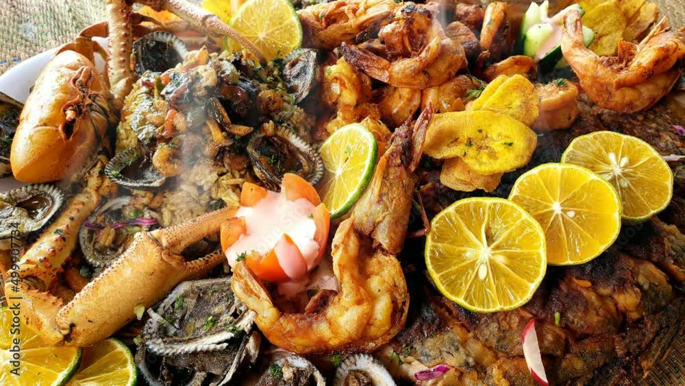 Steaming hot seafood tray is the best in 4k video Steaming hot seafood tray is the best in 4k video