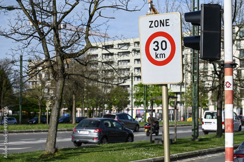 circulation traffic Belgique Bruxelles vitesse limitation signalisation zone 30