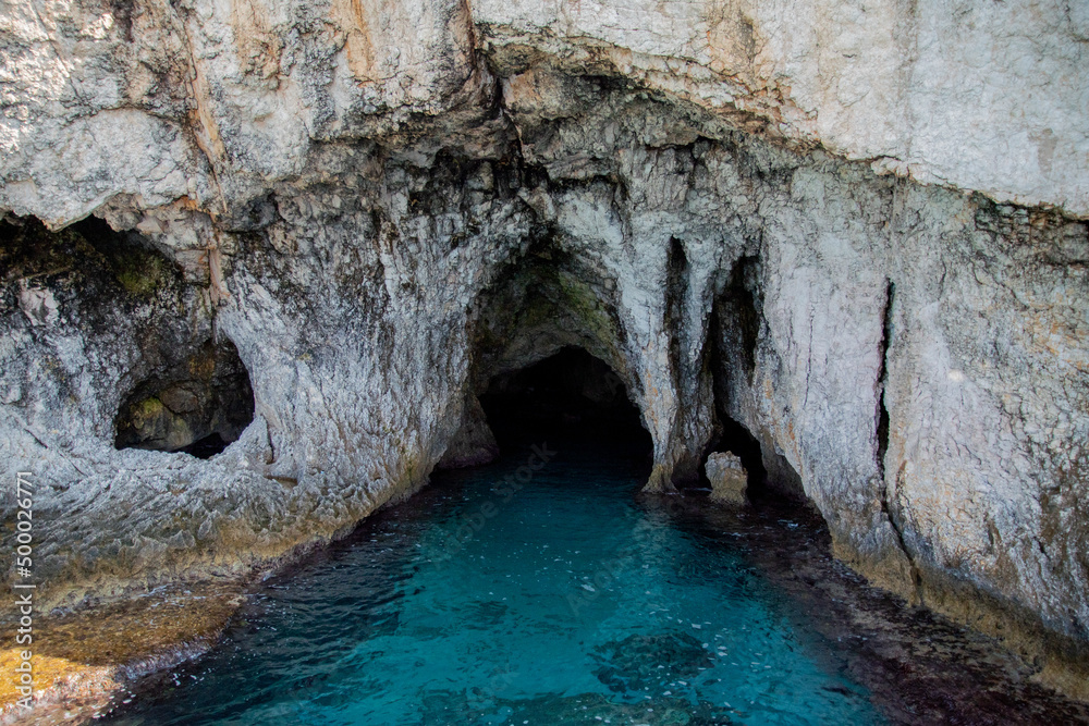 cave cave