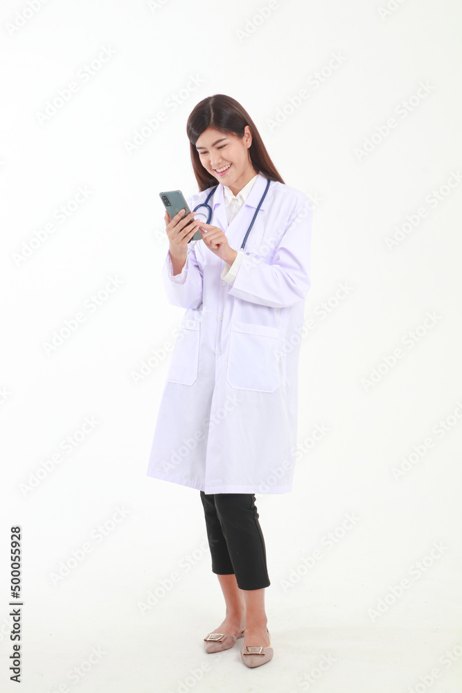 Asian female doctor holding a black smartphone online to talk to a patient to check for symptoms of illness. Medical service concept, social distancing to prevent coronavirus Asian female doctor holding a black smartphone online to talk to a patient to check for symptoms of illness. Medical service concept, social distancing to prevent coronavirus