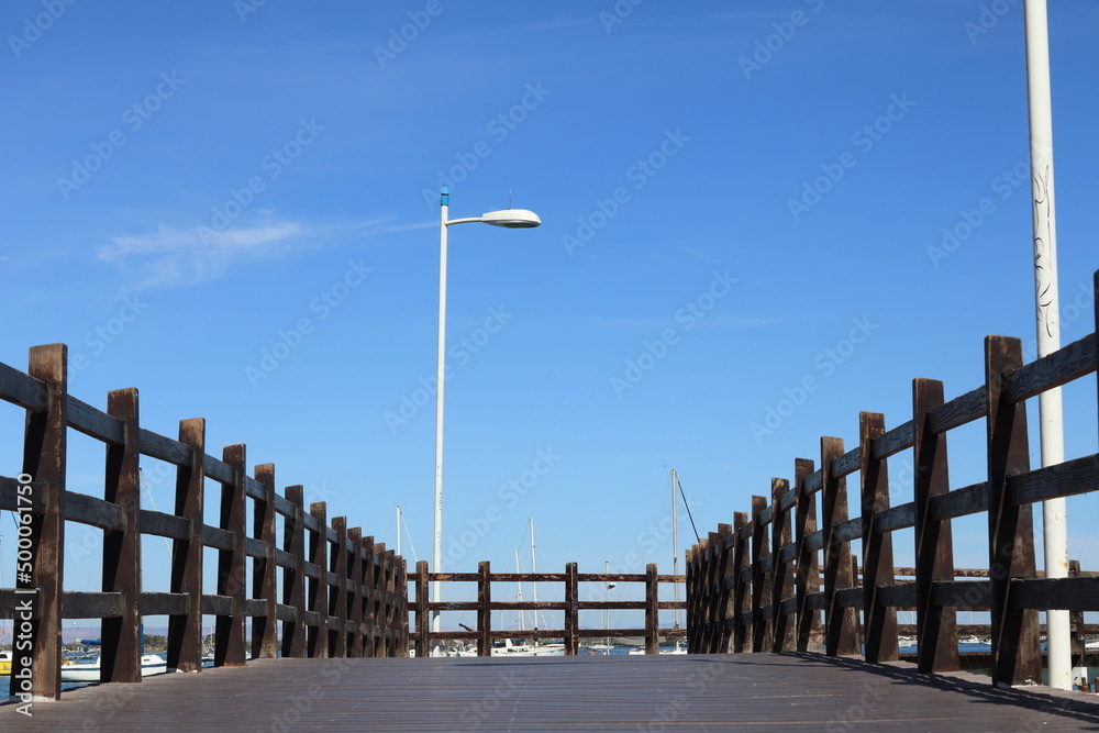 Obraz premium View of a wooden bridge in La Paz Mexico