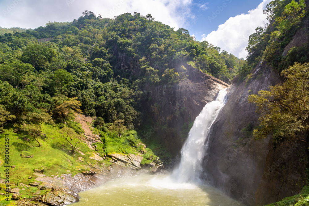 Dunhinda waterfall in Sri Lanka Dunhinda waterfall in Sri Lanka