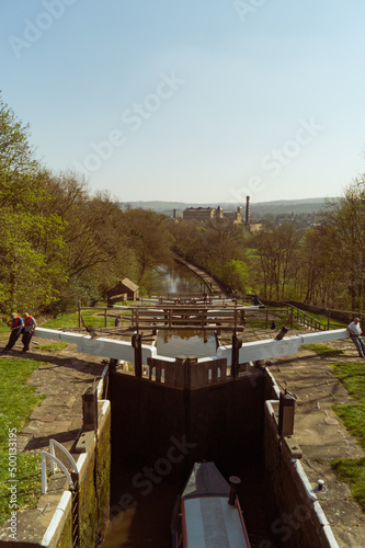 Bingley, kanał Leeds Liverpool  photo