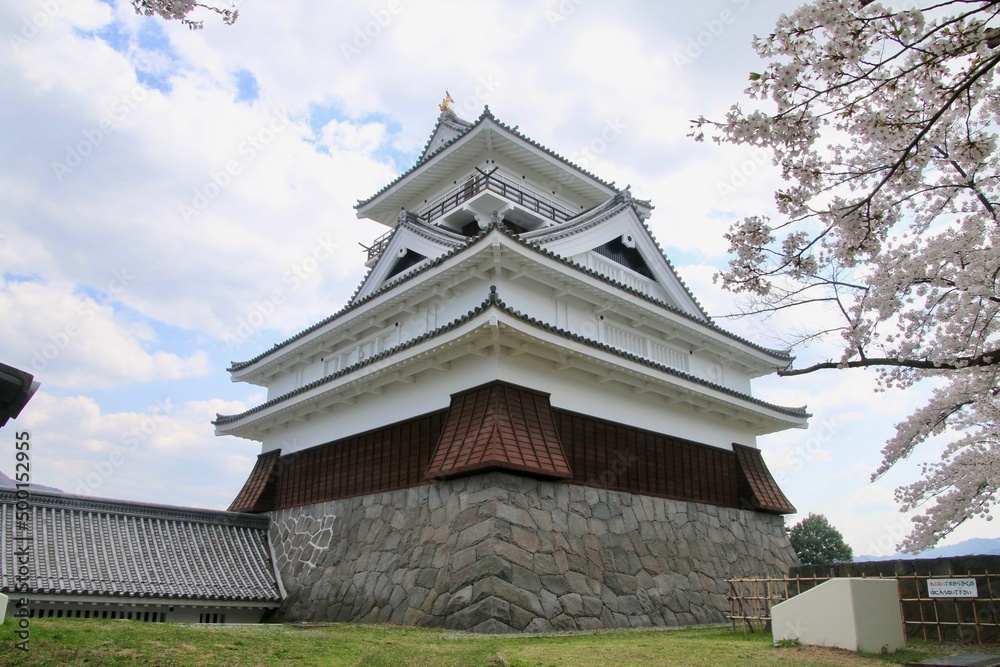 上山城の桜（山形県・上山市）