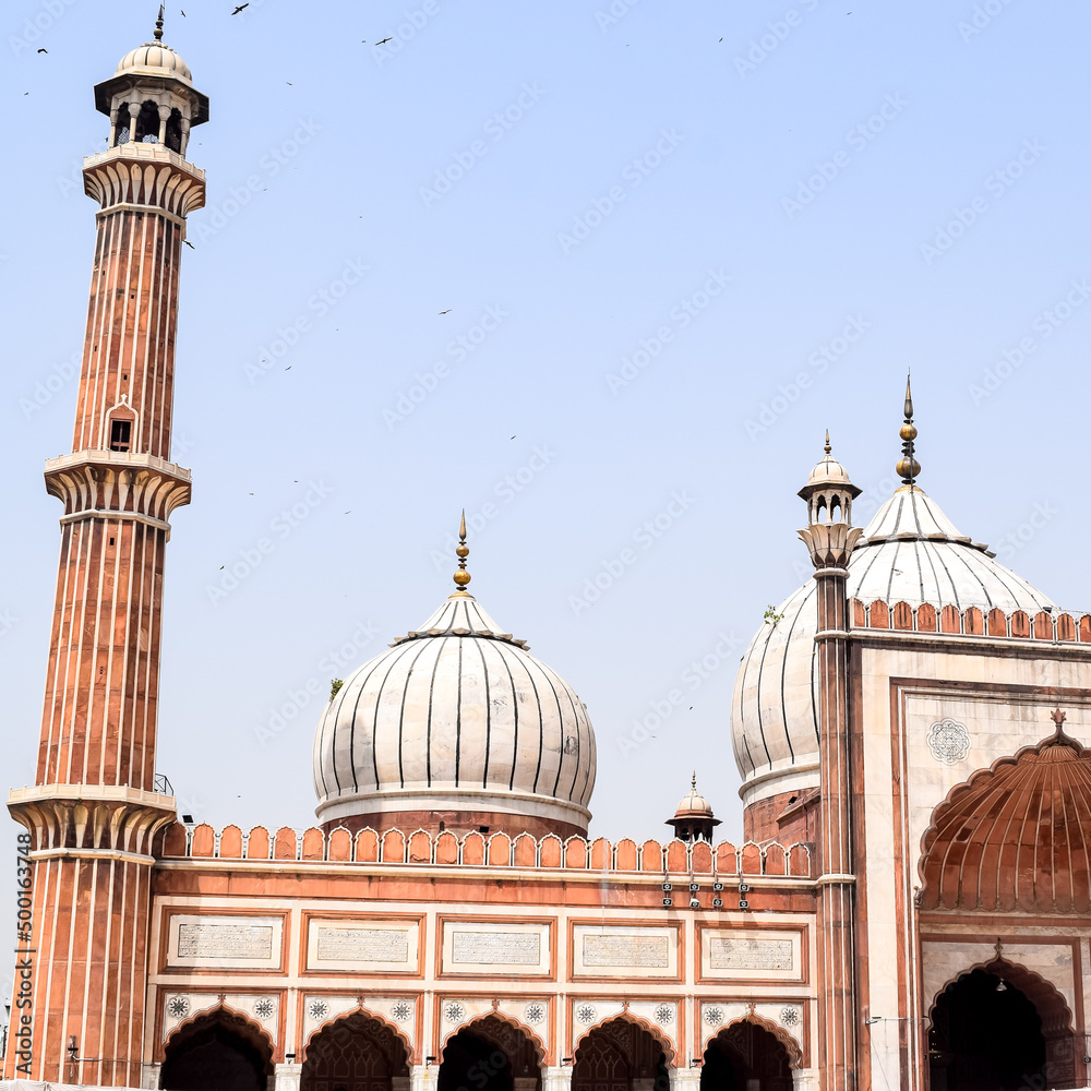 The spectacular architecture of the Great Friday Mosque (Jama Masjid ...