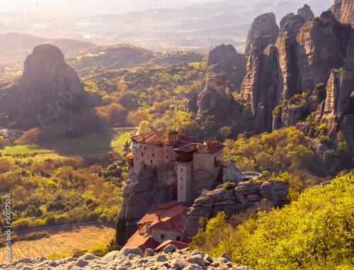 Obraz na plátně Panoramic view of the Meteora Mountains and the Rusanou Monastery from the obser