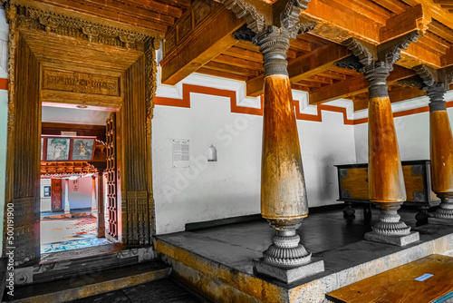 Tamilnadu Chettinadu Style Heritage Homes. (Must visit place) DakshinaChitra is a living-museum in the Indian state of Chennai, Tamil Nadu, dedicated to South Indian heritage and cultures & more