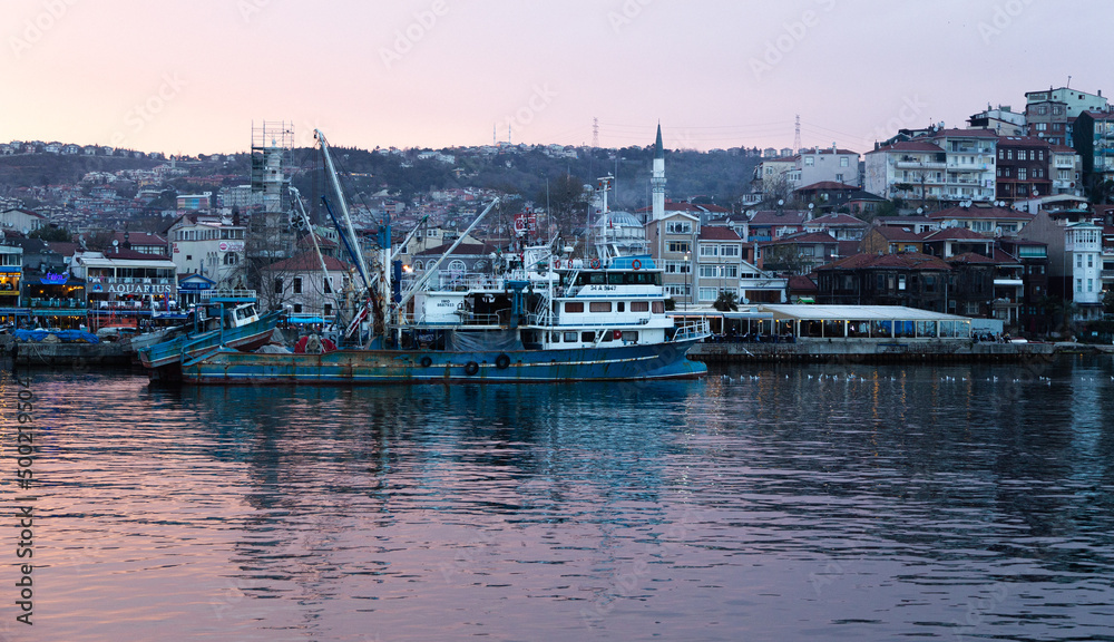 Port at the Bosphorus 2