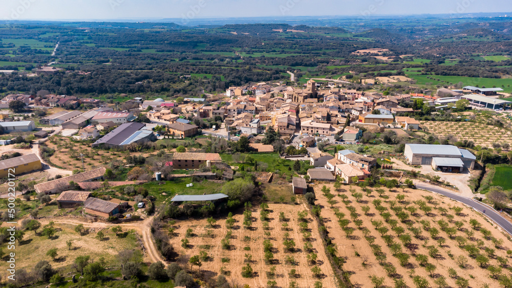 Vista panorámica aérea de la localidad de Abiego (Huesca).