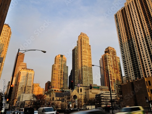 Buildings in Chicago, © Tonic Ray Sonic