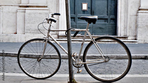vintage bicycle in the city center © Маркіян Паньків