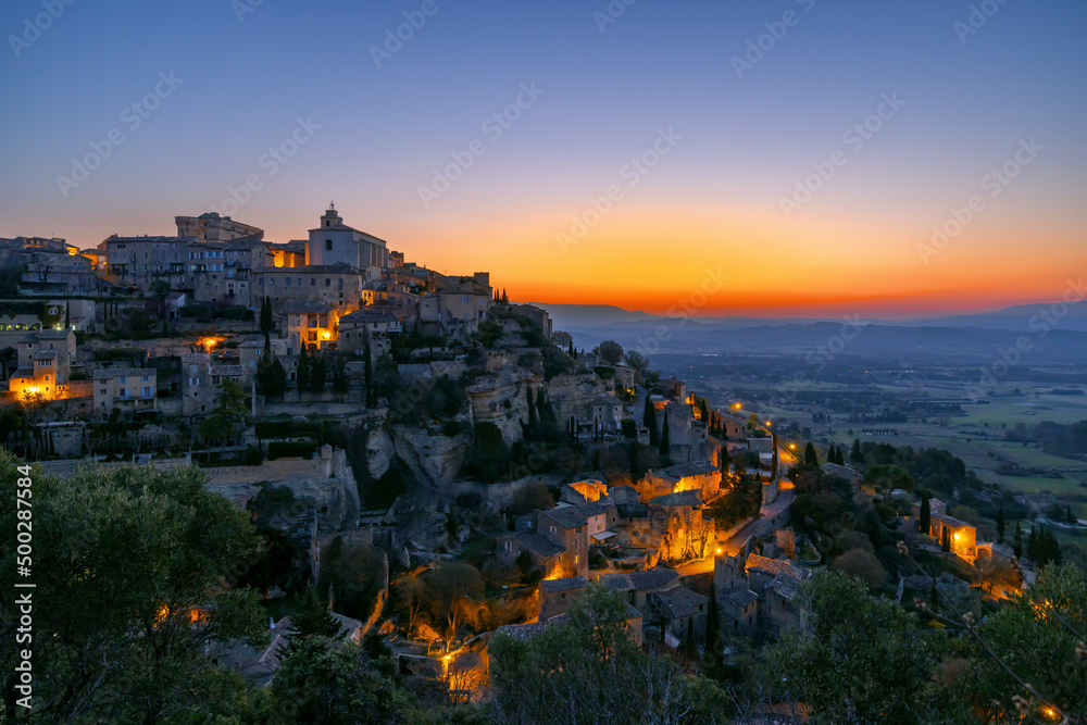 Gordes small medieval town in Provence, Luberon, Vaucluse, France - obrazy, fototapety, plakaty 