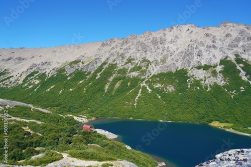 refugio en la montaña