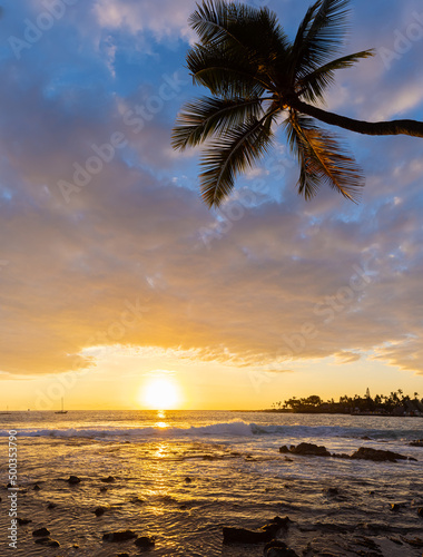 Fototapeta Naklejka Na Ścianę i Meble -  Sunset On Kailua Bay, Kailua-Kona, HawaiiIsland, Hawaii, USA