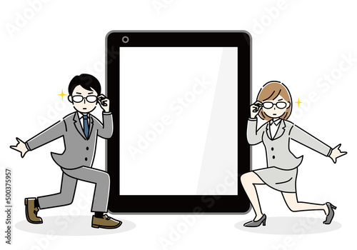 ビジネスマンとビジネスウーマン　タブレットPC